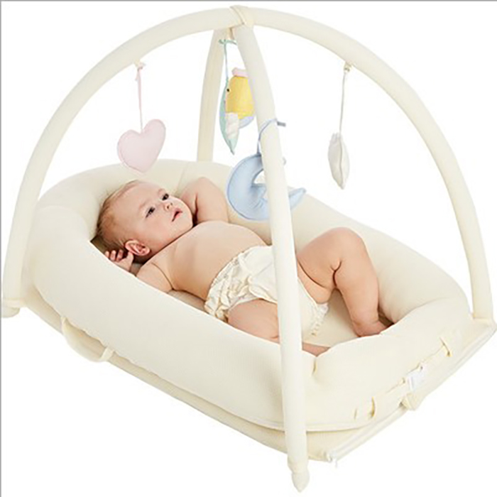 Portable soft breathable multifucntional baby bionic bed