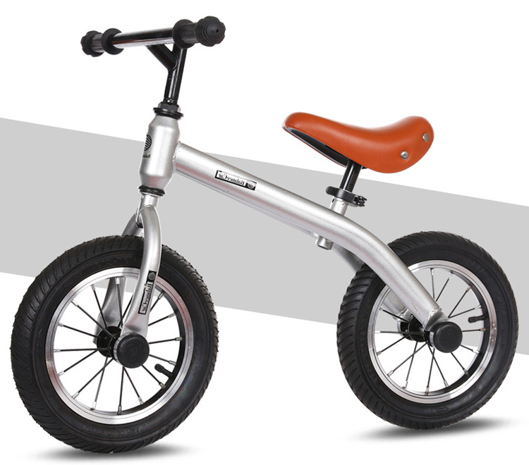 Outdoor kids balance bike with adjustable saddle height