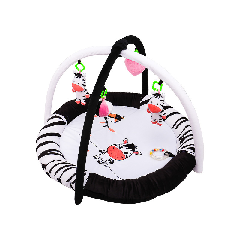 Soft adventure blanket, play mat with play arch